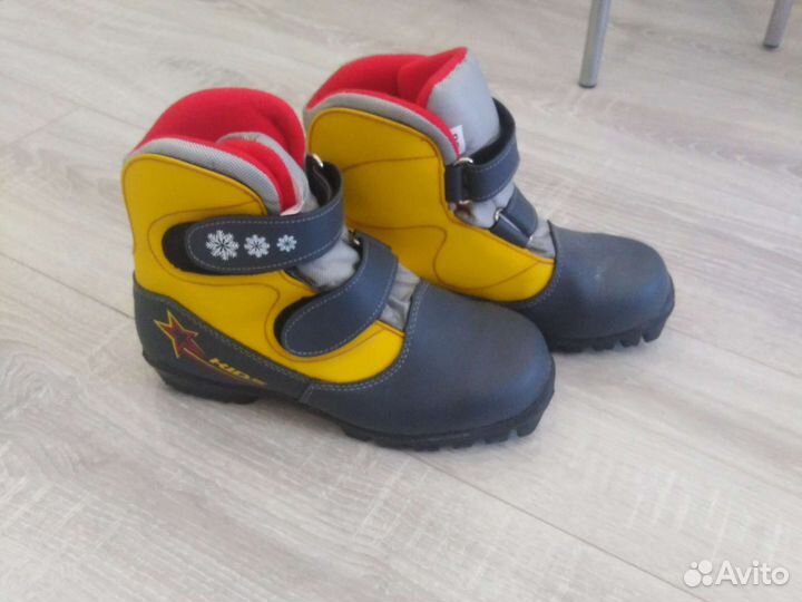 Лыжные ботинки р 38