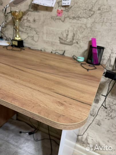 Стол письменный с ящиками