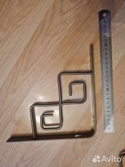 Кронштейн для полок