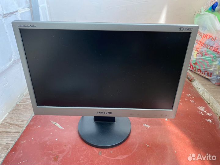 Монитор Samsung
