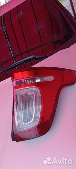 Задний стоп сигнал правый