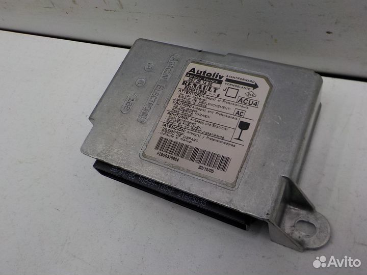 Блок управления подушками безопасности Renault Sce