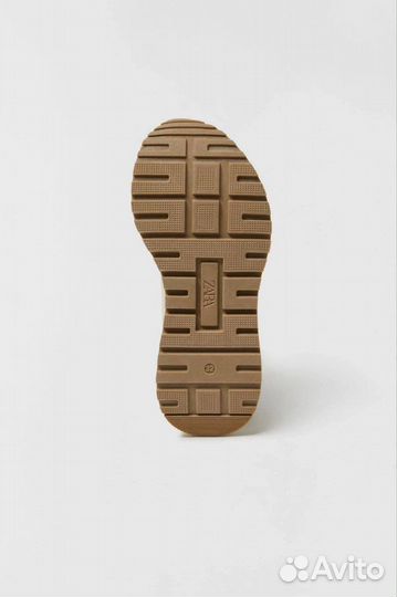 Кроссовки zara