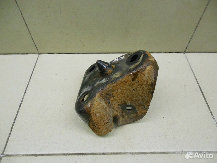 Кронштейн задней балки Fusion 2002-2012