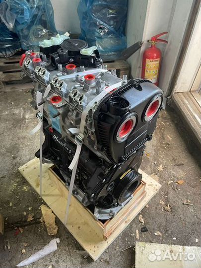 Новый (без пробега) двигатель CNC 2л. для Audi A4