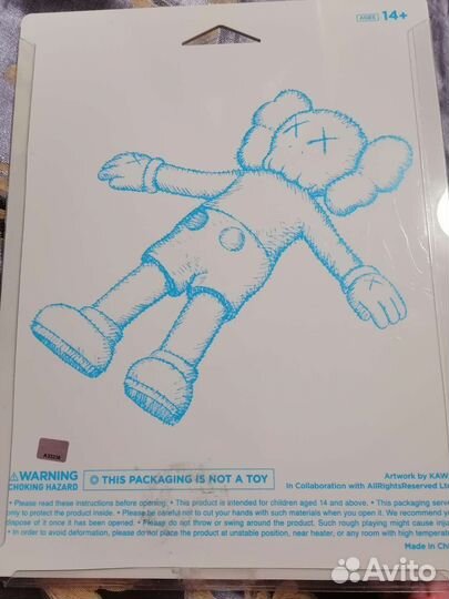 Игрушки kaws kubrick