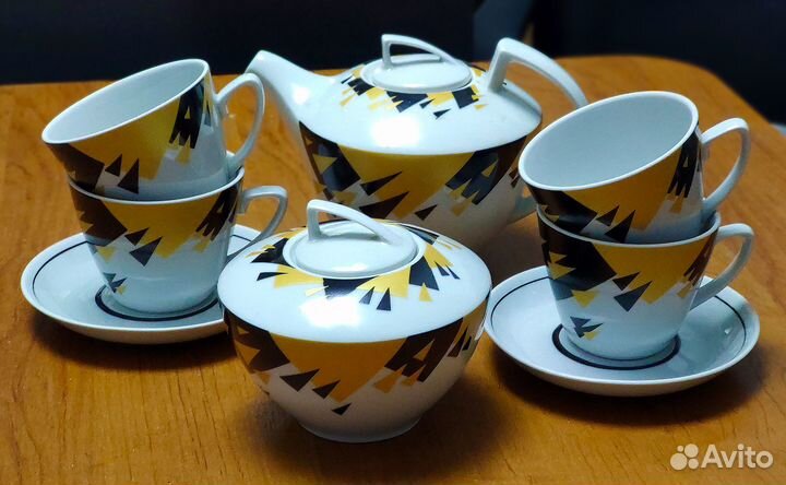 Чайный сервиз на 6 персон