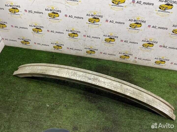 Усилитель переднего бампера Volkswagen Passat B5