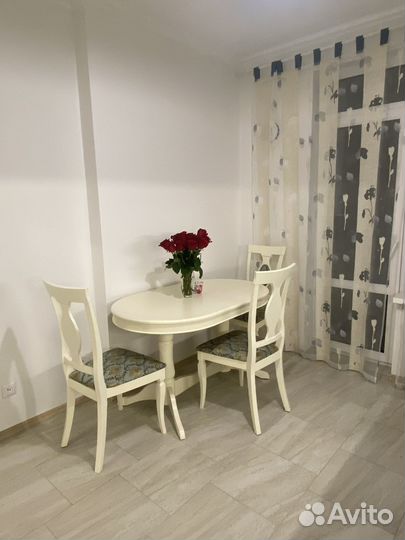 Обеденный стол раздвижной