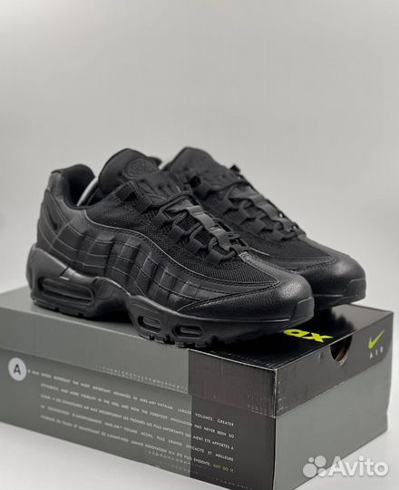 Nike Air Max 95 Triple Black