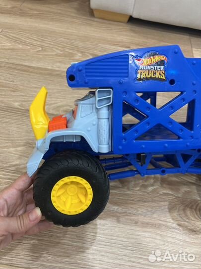 Hot wheels monster truck грузовик transporter