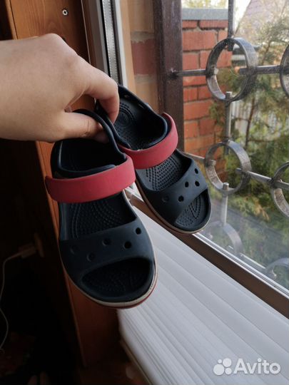 Crocs C8