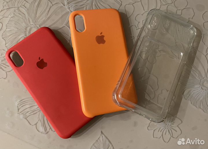 Чехлы на iPhone X/XS