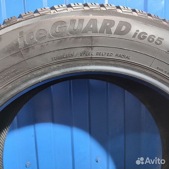 Yokohama Ice Guard IG65 235/55 R17
