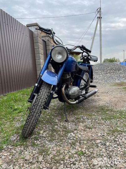 Раритетный мотоцикл иж 49