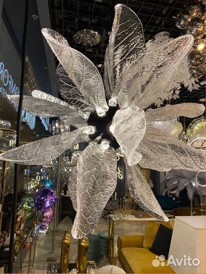 Уникальное решение - люстра в единственном экземпл