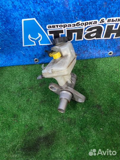 Главный тормозной цилиндр Opel Astra J универсал