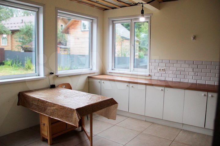 Дом 140 м² на участке 7 сот.