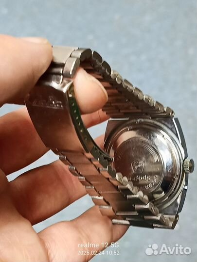 Часы Слава танк