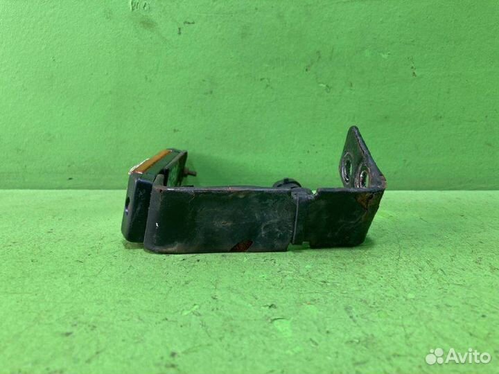 Кронштейн габаритного фонаря DAF XF105