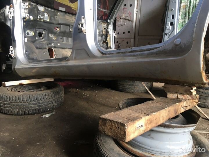 Порог со стойкой левый (Lifan X60)