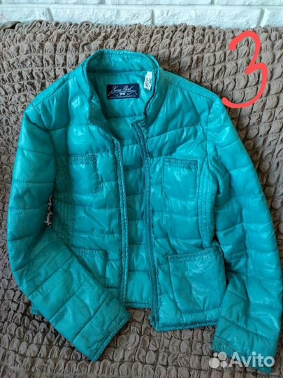 Демисезонная И зимняя верхняя одежда на девочку