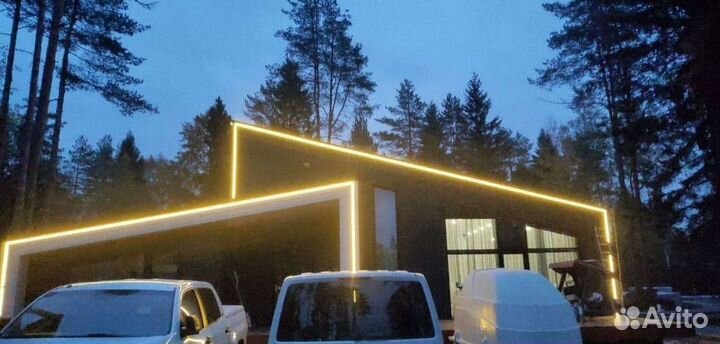 Украшение домов гирляндами, подсветка дома лентой