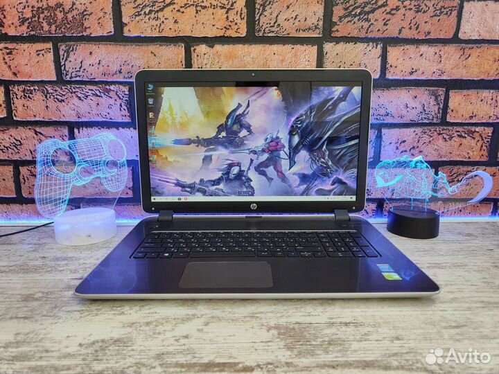 Игровой 17,3д HP i5 4Gb Видео 12 озу SSD