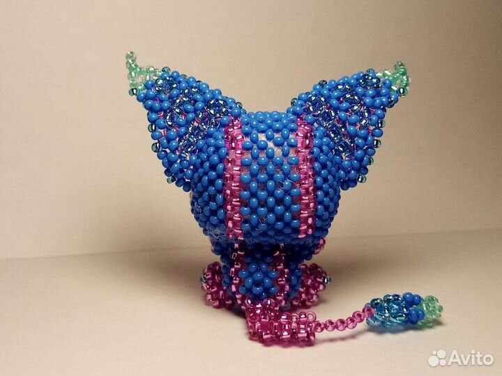 Игрушка из бисера ушастик