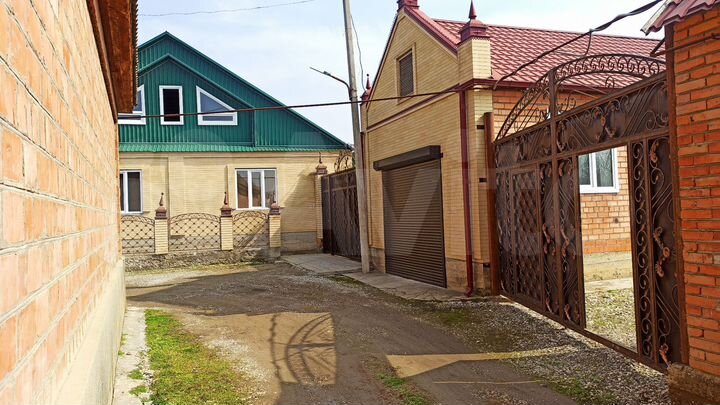 Дом 460 м² на участке 18 сот.