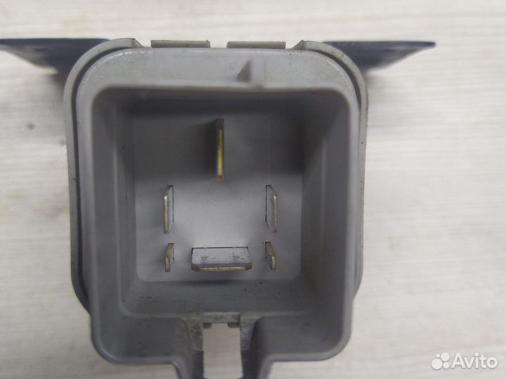 Автозапчасти