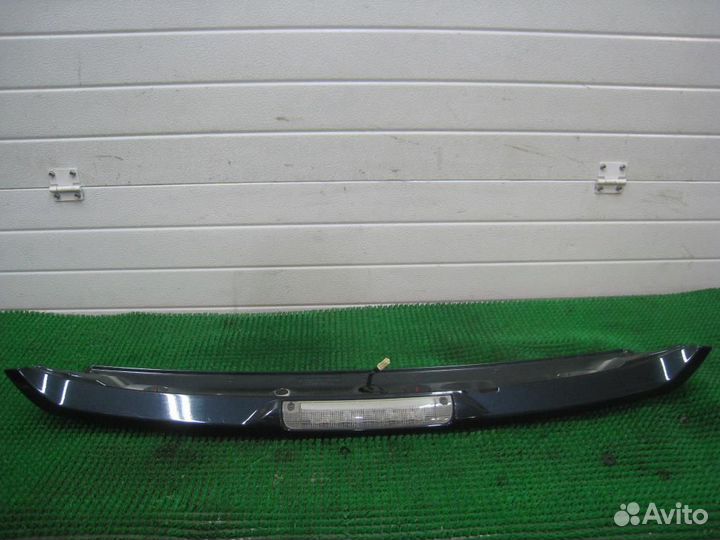 Спойлер крышки багажника Toyota RAV4 A30 2011