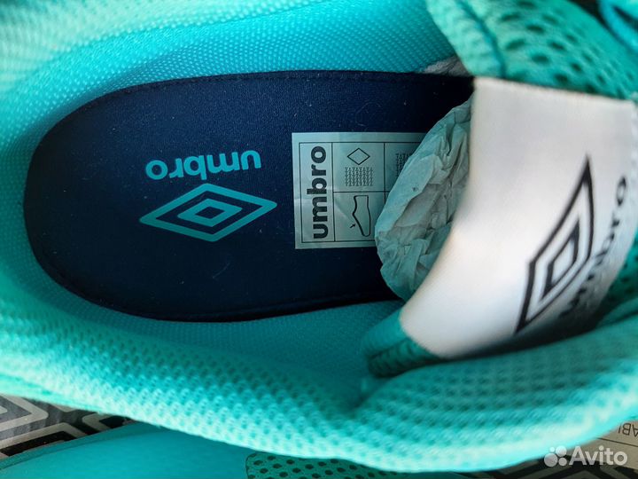Кроссовки для зала Umbro