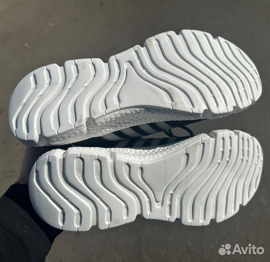 Кроссовки Adidas