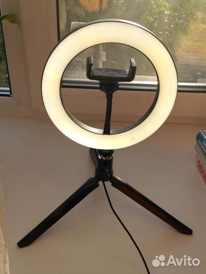 Кольцевая селфи-лампа