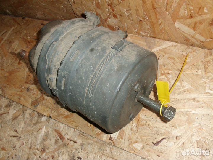 Энергоаккумулятор Volvo FH13 20522028