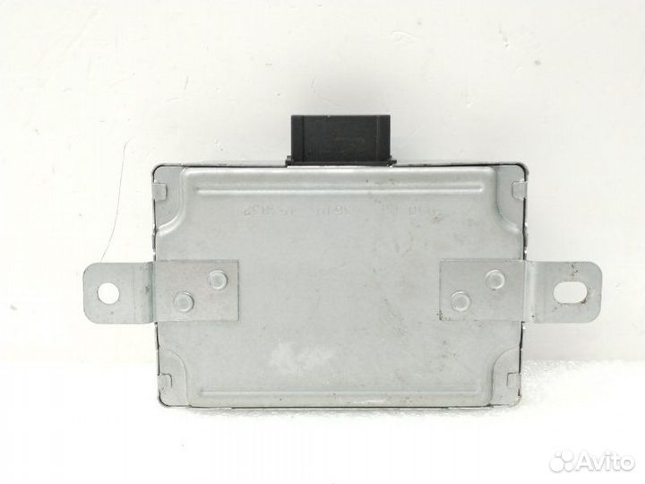 Блок управления бортовой сети Mitsubishi Outlander