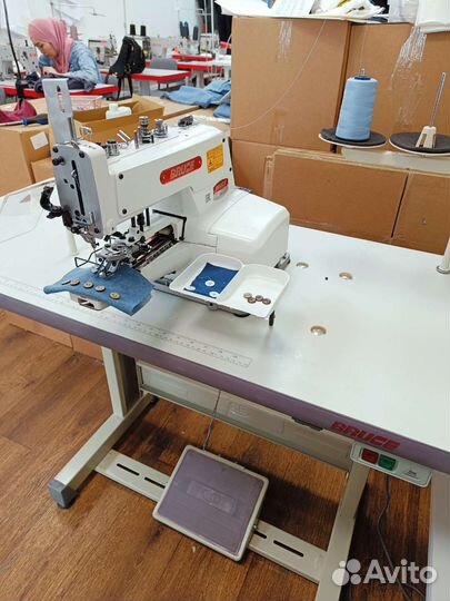 Пуговичная машина Bruce