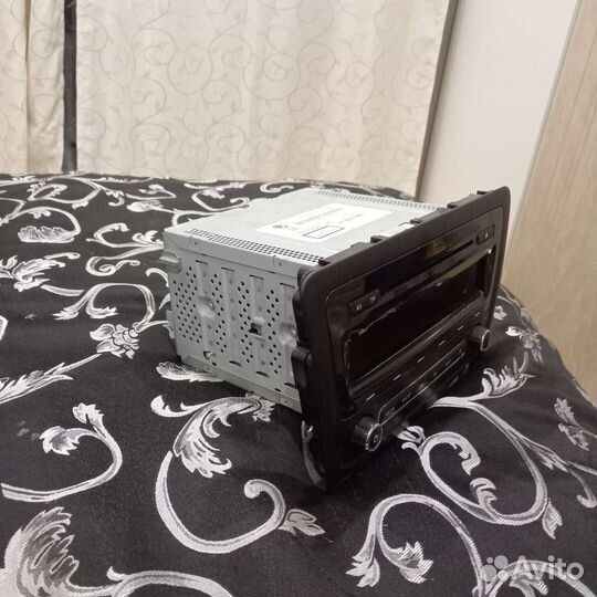 Штатная магнитола skoda rapid