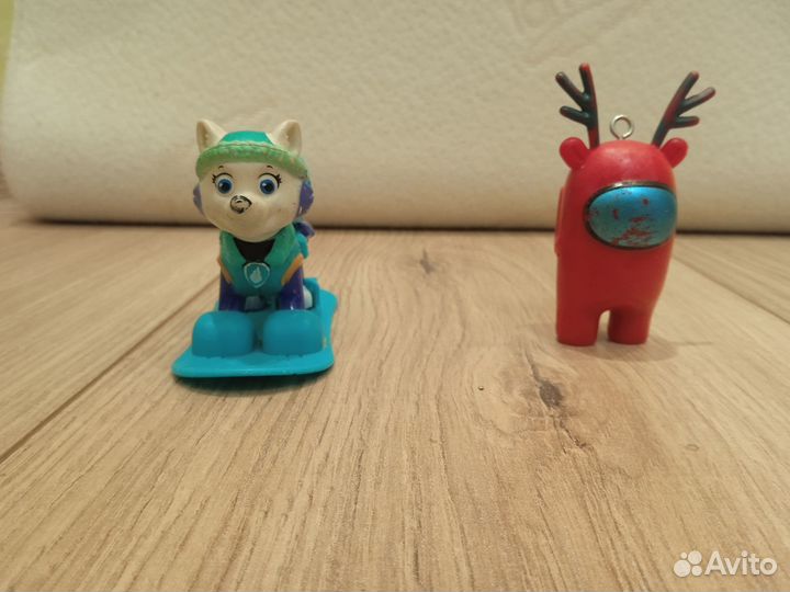 Фигурка щенка Эверест и амонг ас