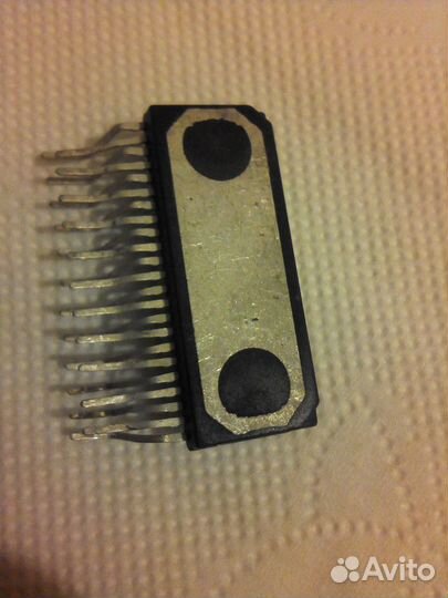 Радиодеталь микросхема чип 70072ав