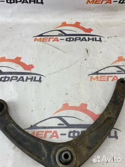 Рычаг подвески нижний передний правый Peugeot 307