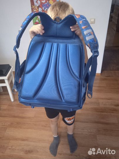 Школьный рюкзак