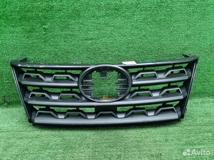 Решетка радиатора Toyota Fortuner