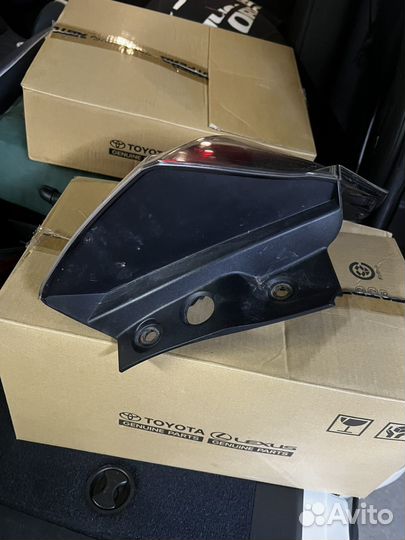 Фары на toyota rav4