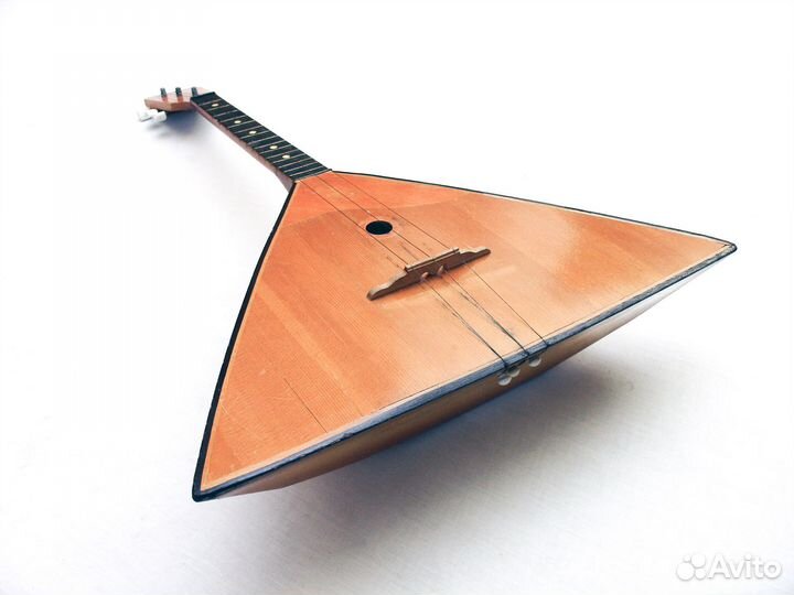 Балалайка в хорошем состоянии