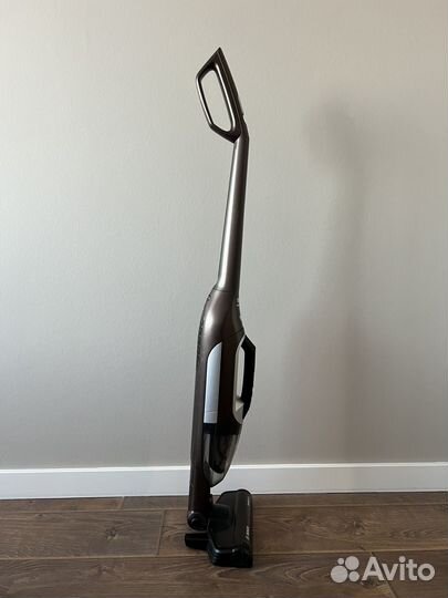 Вертикальный пылесос Bosch 16.8V