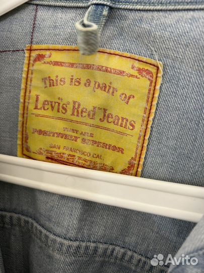 Джинсовая куртка levis