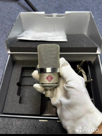 Микрофон neumann TLM 102