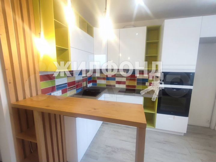 2-к. квартира, 67,7 м², 4/10 эт.